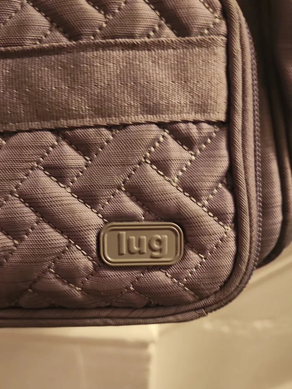 lug quilted light